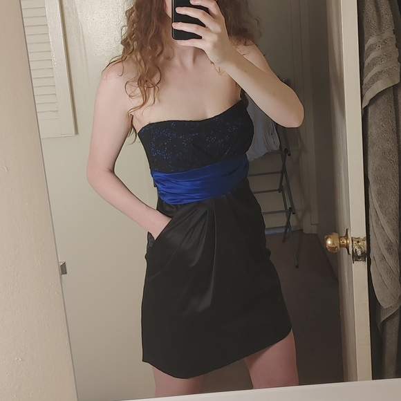 Little Black (and Blue) Dress - Picture 9 of 9